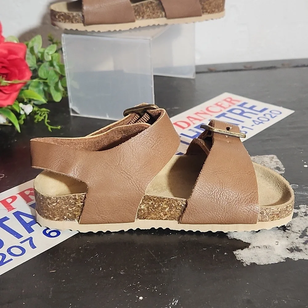 PLACE Size 7 Double Buckle Strap Sandle Brown